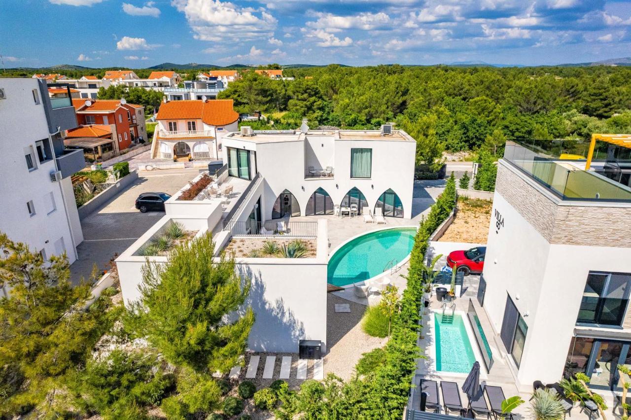 Villa Jerry'S Palace - Modern Villa Close To The Beach Srima Exterior foto